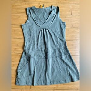 Like new condition - top/dress